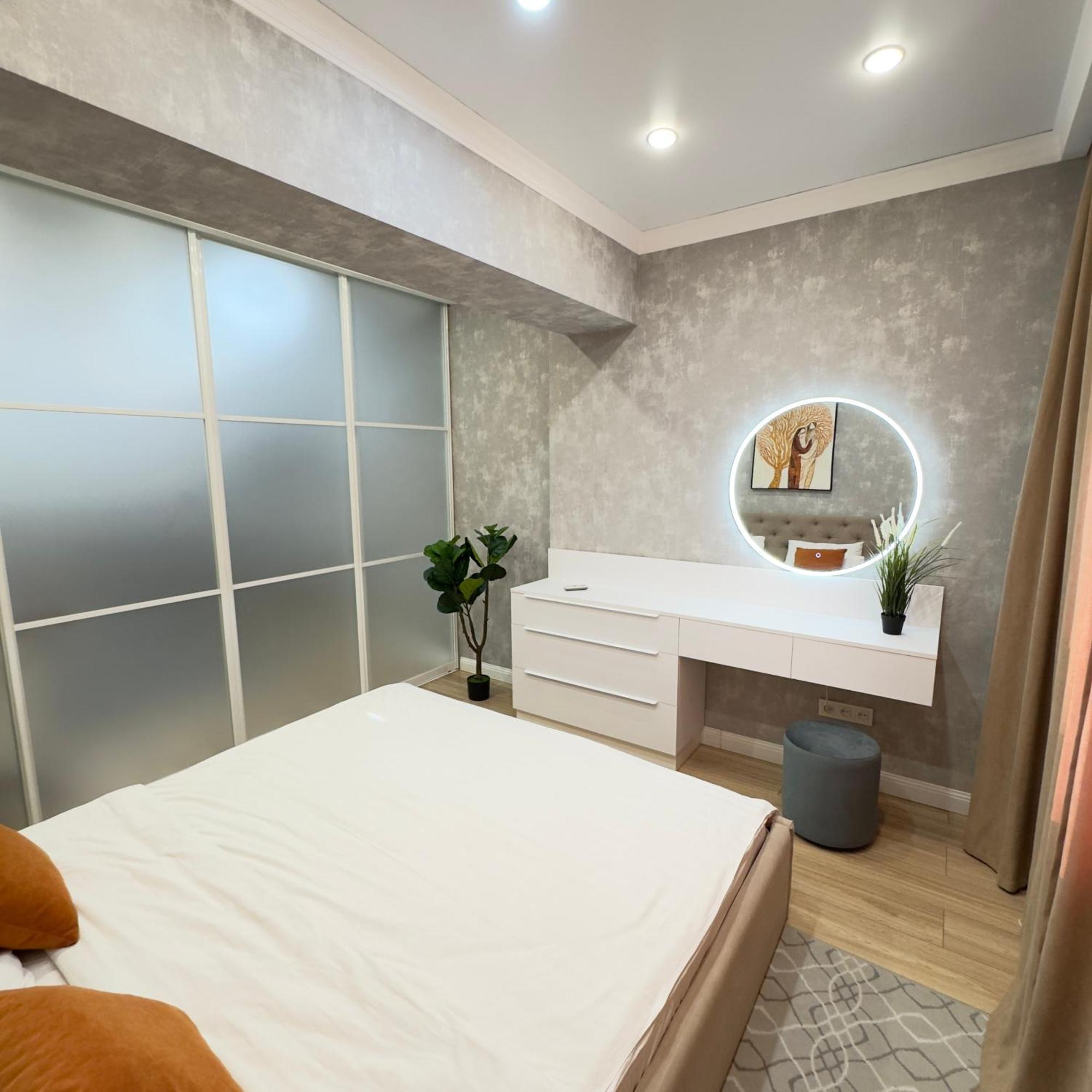 Great Cozy Apt In The Heart Of The City Tu116 Almaty Exterior photo